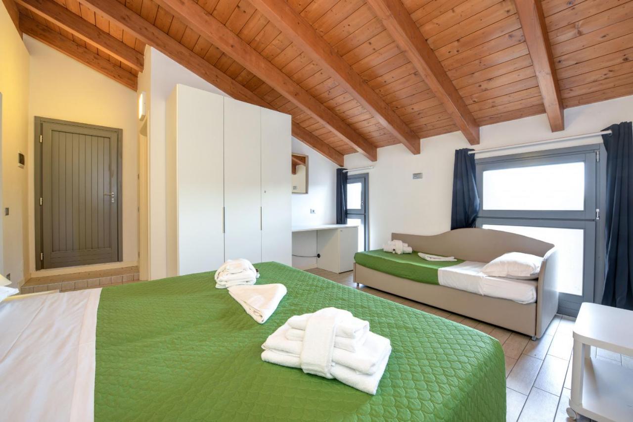 Borgo Gasparina Family Apartments Castelnuovo del Garda Kültér fotó