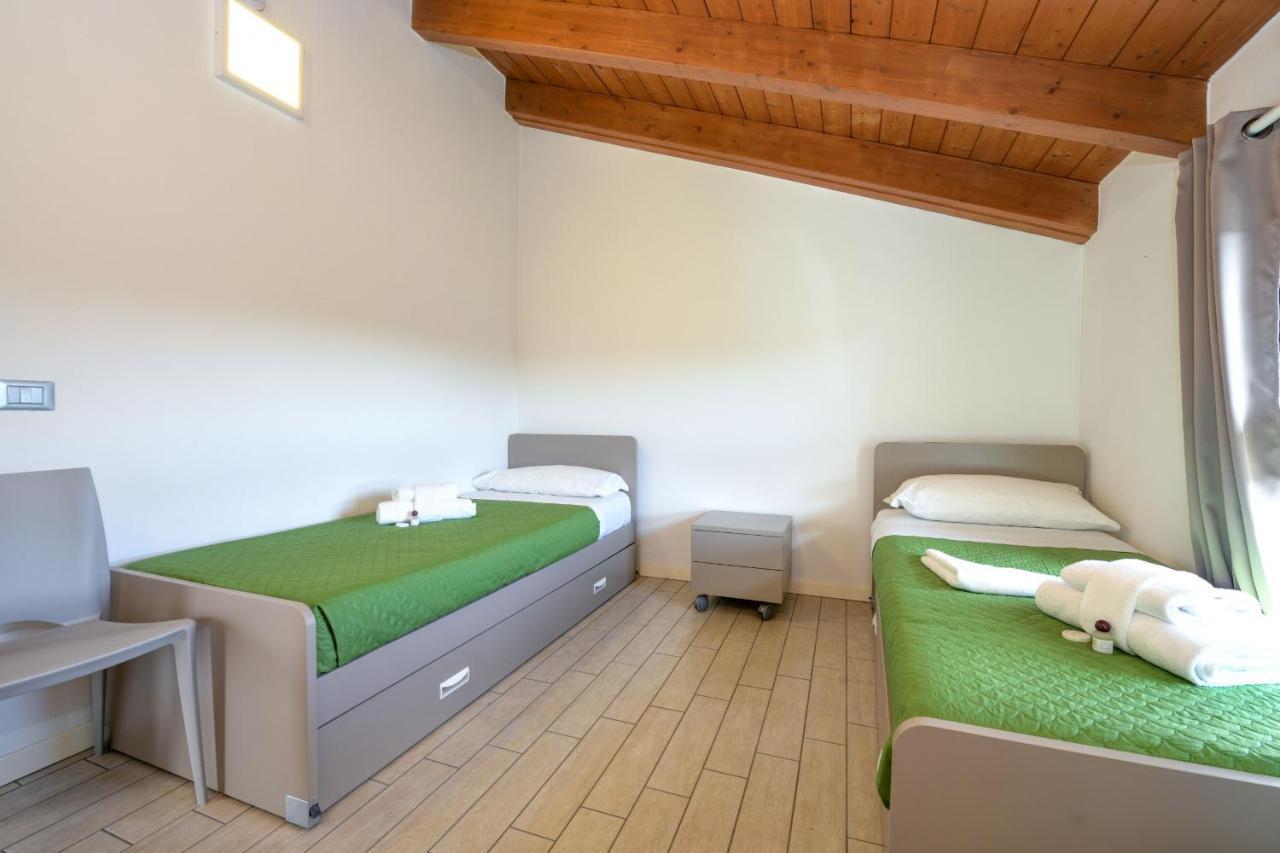 Borgo Gasparina Family Apartments Castelnuovo del Garda Kültér fotó