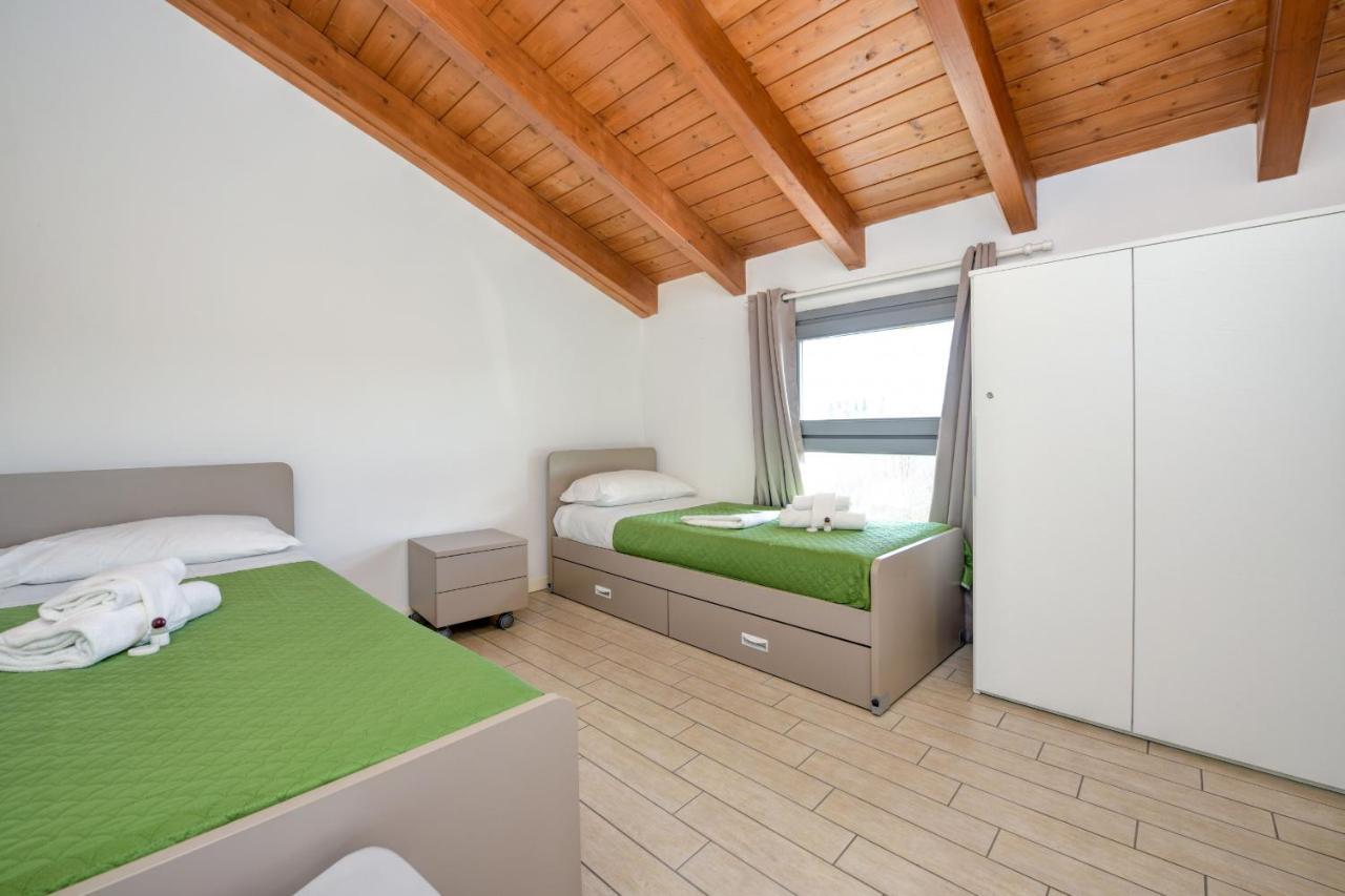 Borgo Gasparina Family Apartments Castelnuovo del Garda Kültér fotó