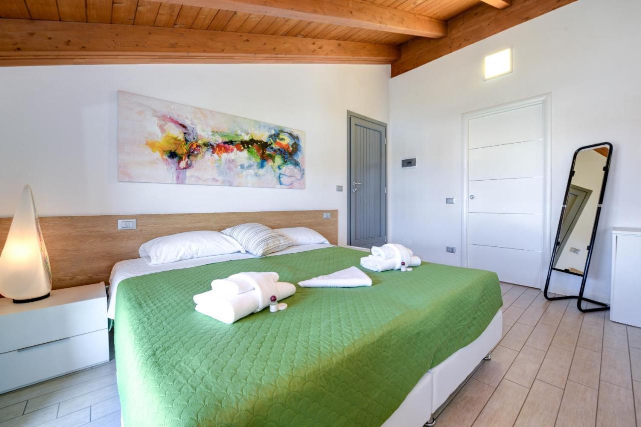 Borgo Gasparina Family Apartments Castelnuovo del Garda Kültér fotó
