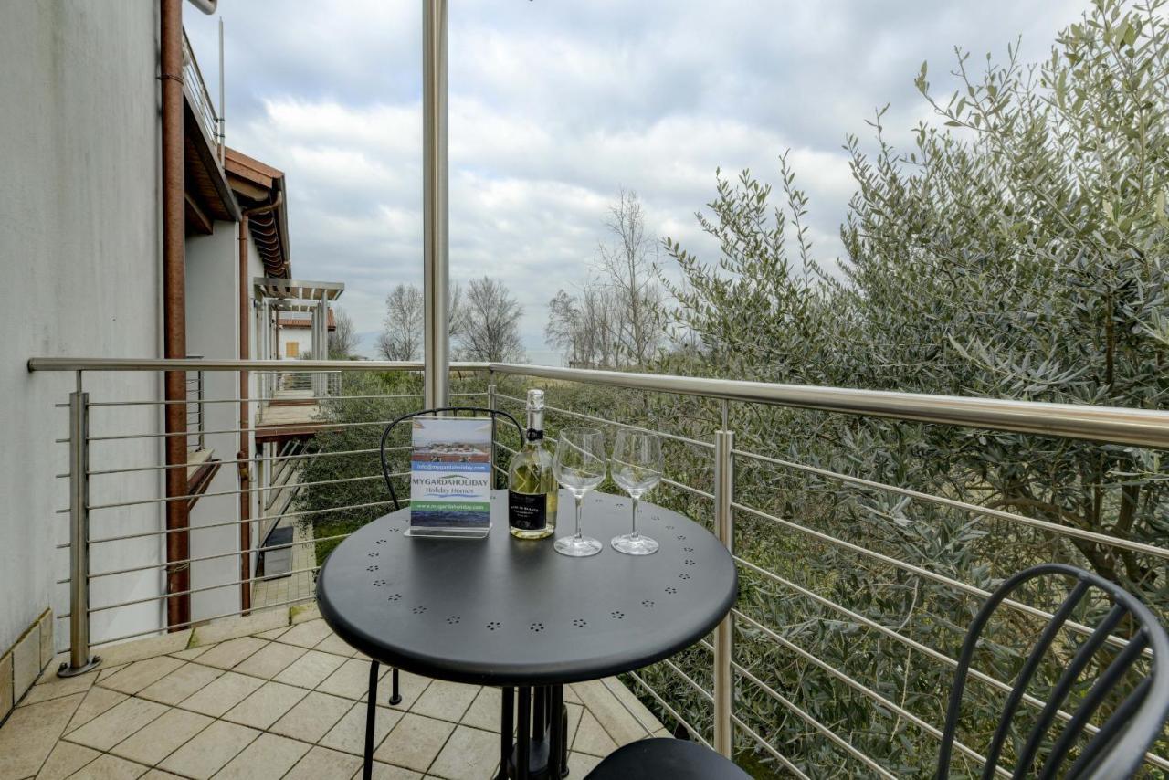 Borgo Gasparina Family Apartments Castelnuovo del Garda Kültér fotó
