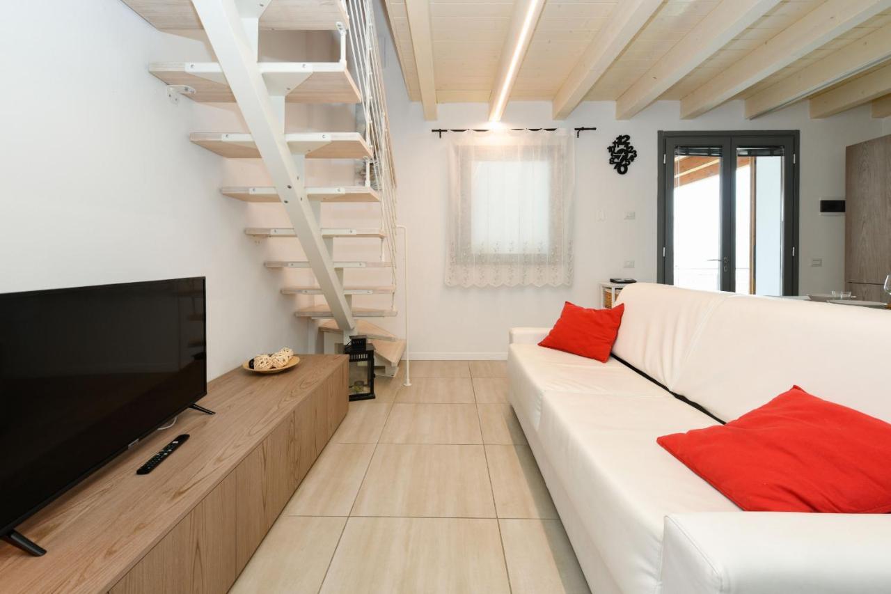 Borgo Gasparina Family Apartments Castelnuovo del Garda Kültér fotó